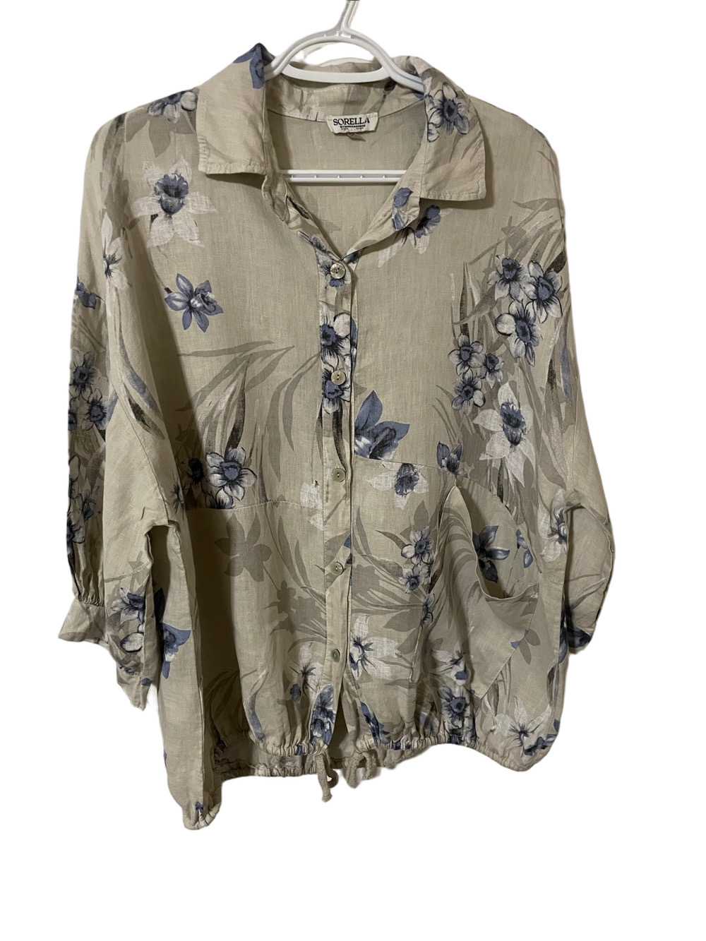 Sorella Linen Floral Shirt in Beige with Blue Florals Size Large